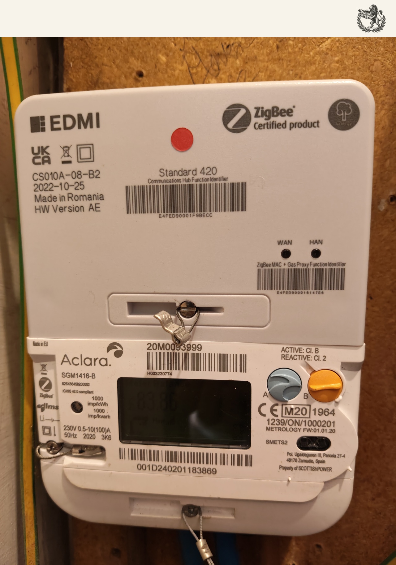 Electricity meter illustrating the £100 energy payment guide