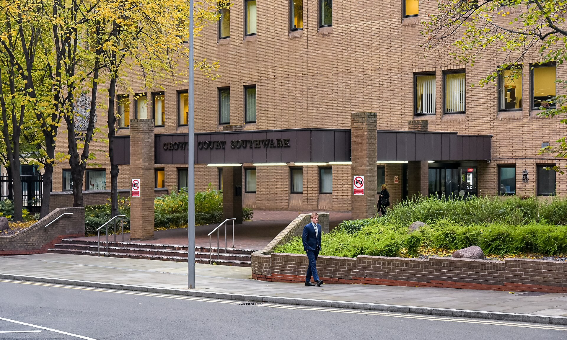 Tommy Robinson trial venue: the entrance to Southwark Crown Court in London